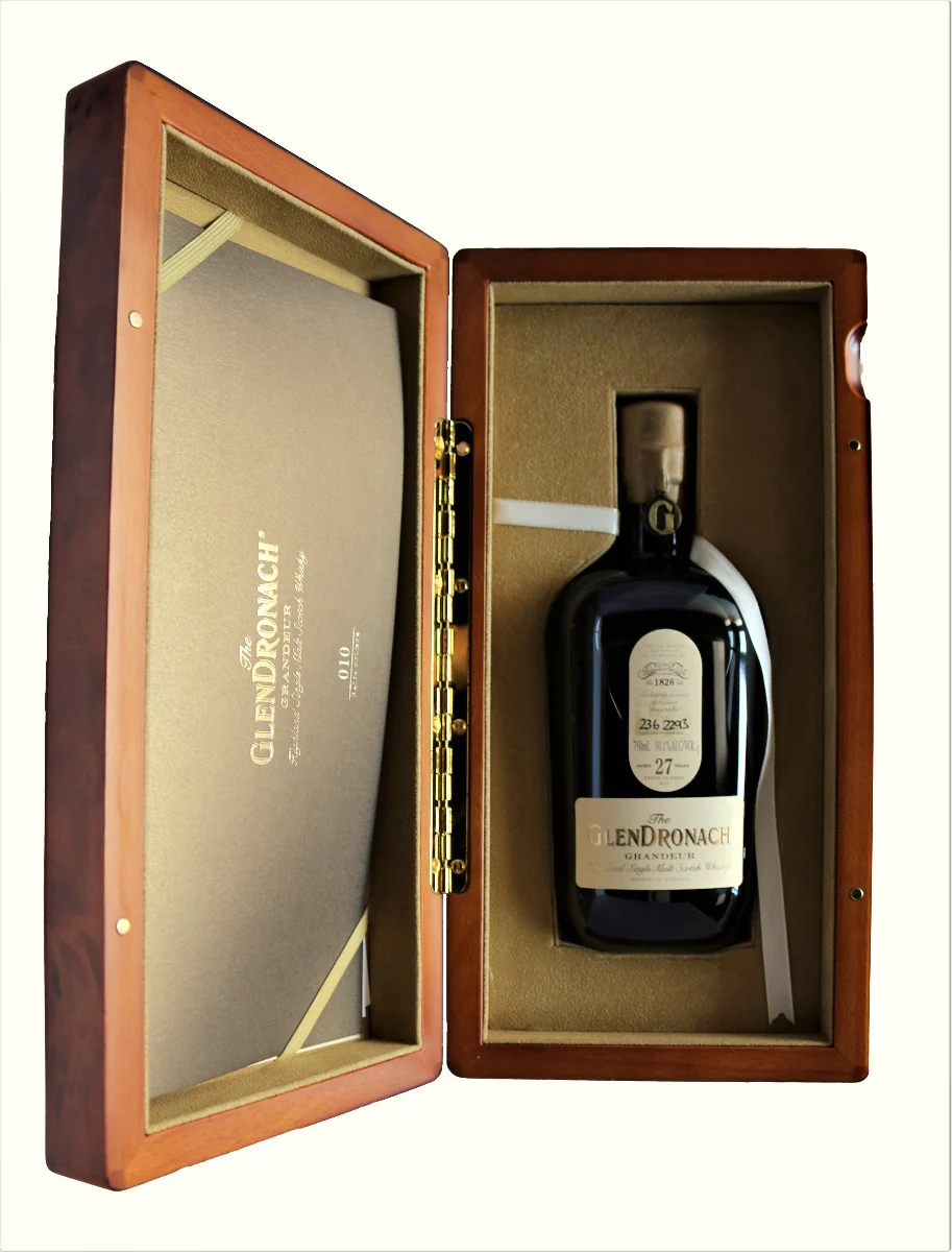 GLENDRONACH GRANDEUR SCOTCH SINGLE MALT HIGHLAND BATCH 10 27YR 750ML - Image 2